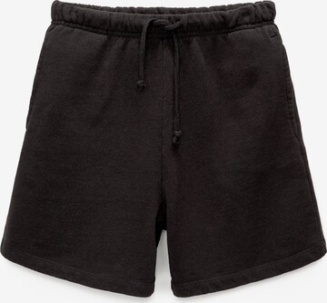 Pull&Bear Shorts in Schwarz: predná strana