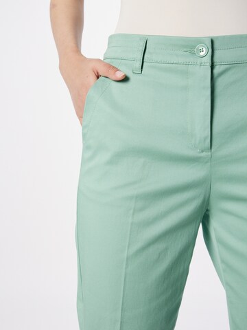 Coupe slim Pantalon à plis Sisley en vert