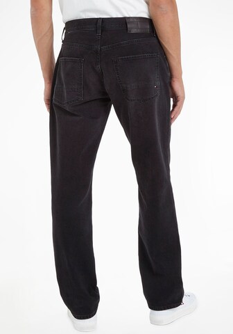 TOMMY HILFIGER Regular Jeans in Black