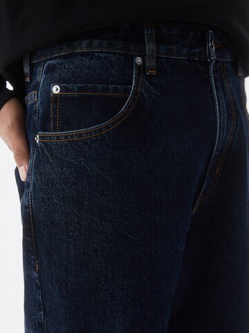 Pull&Bear Loosefit Jeans in Blau