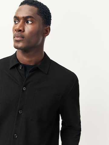 Coupe regular Chemise Next en noir