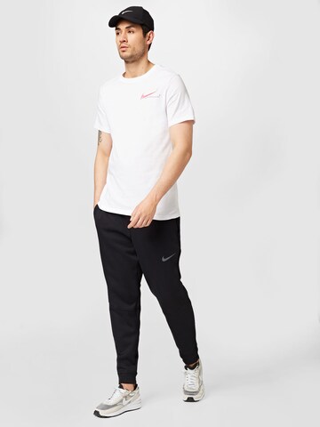 T-Shirt Nike Sportswear en blanc