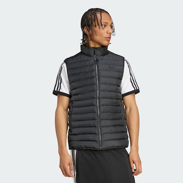 ADIDAS ORIGINALS Vesta - Čierna: predná strana