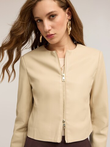 MOTIVI - Chaqueta de entretiempo en beige