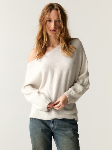 Pull&Bear Trui in Wit: voorkant