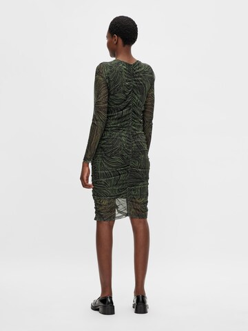 OBJECT - Vestido 'Tinka' em verde