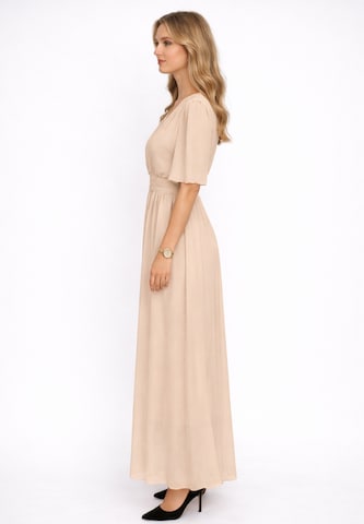 Abito da sera di Elara in beige