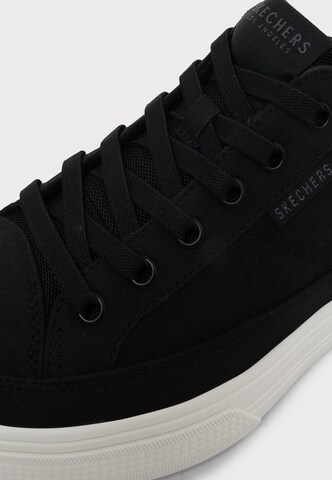SKECHERS Madalad ketsid 'ARCH FIT ARCADE - MEET YA THE', värv must