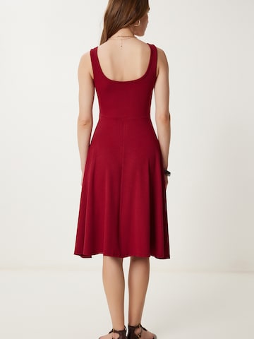 Happiness İstanbul Šaty – červená