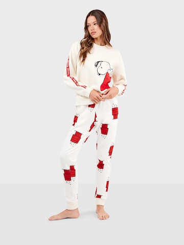 balts Gisela Pidžama