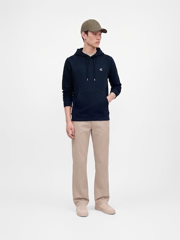 Calvin Klein Jeans - Sweatshirt em azul: lateral