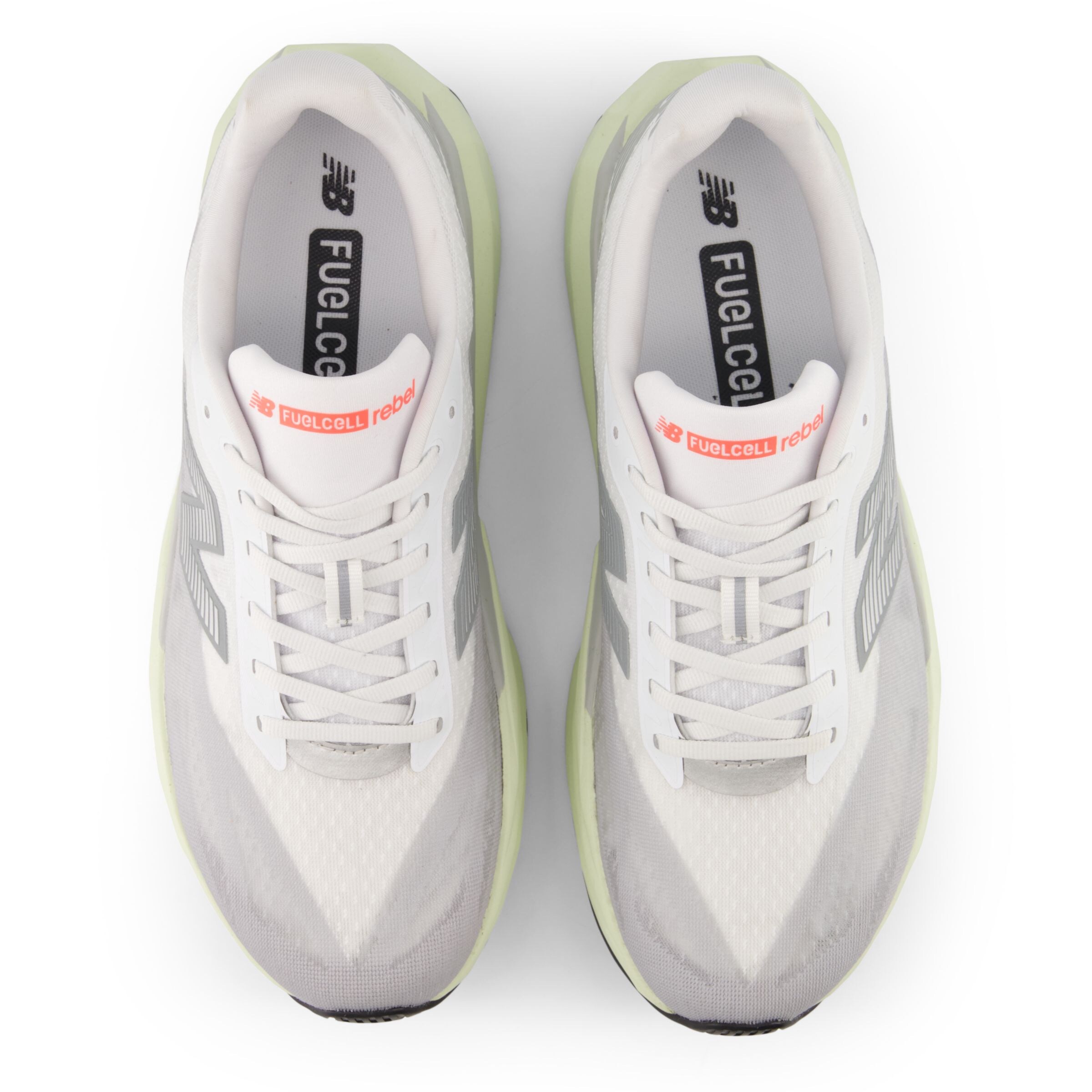 Chaussure de course 'Rebel v5' new balance en gris