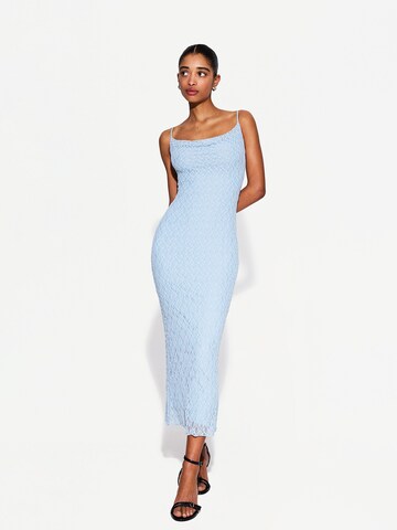 Robe Bershka en bleu : devant