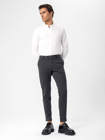 Slimfit Pantaloni di Antioch in grigio