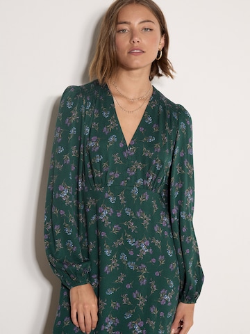Apricot Dress ' ' in Green