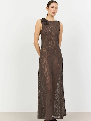 Levete Room Kleid in Braun