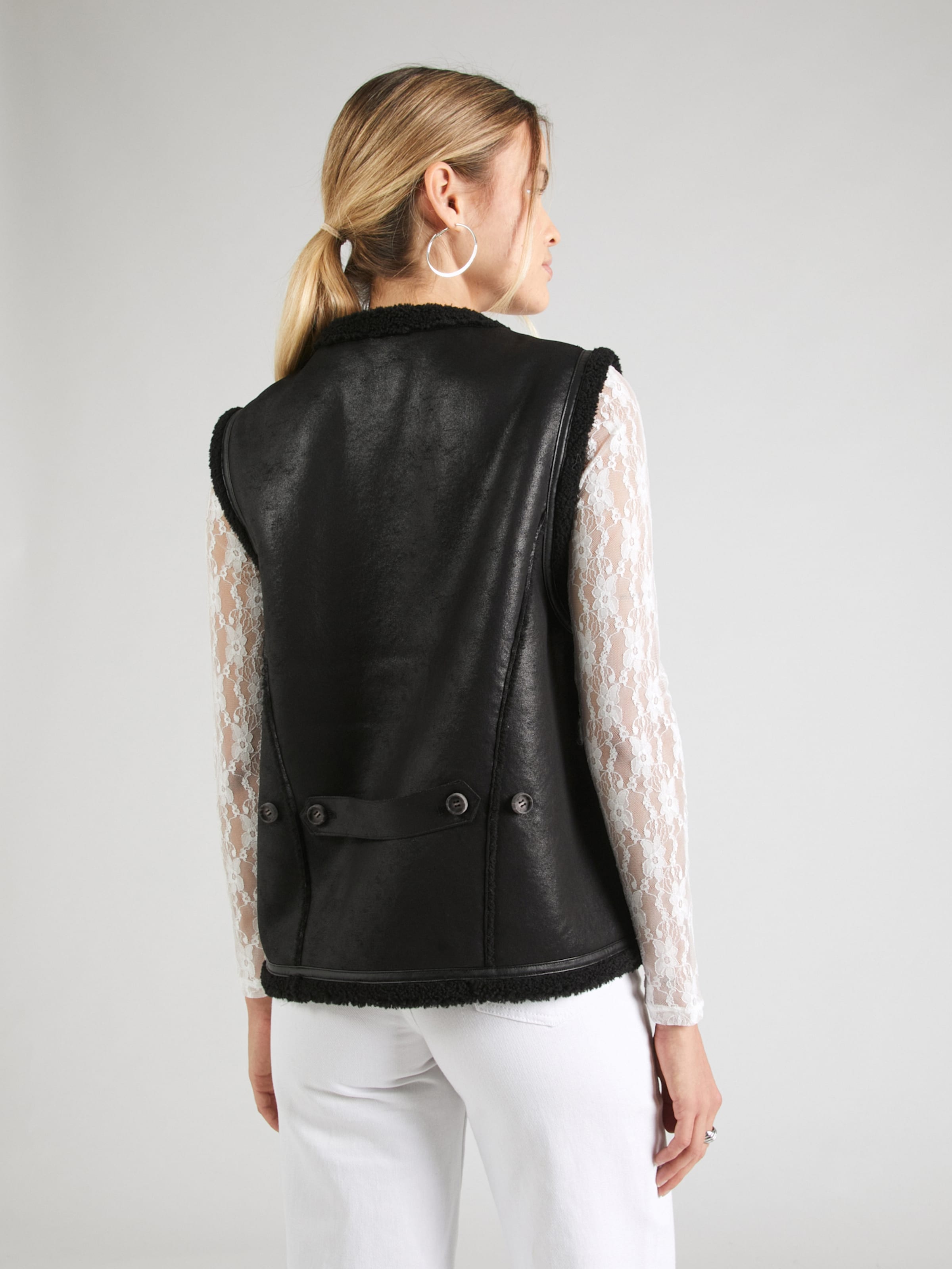 Gilet Urban Code en Noir ABOUT YOU
