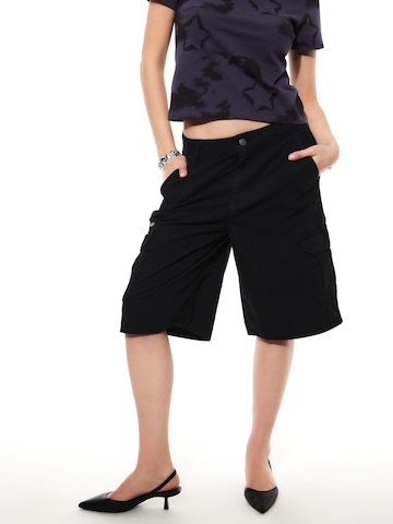 SHYX - Loosefit Pantalón cargo 'Alex' en negro: frente