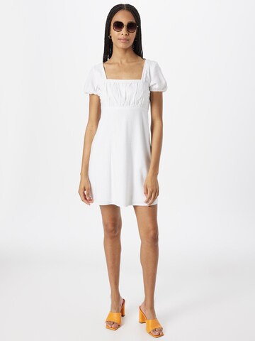 HOLLISTER Letní šaty 'APAC' – bílá