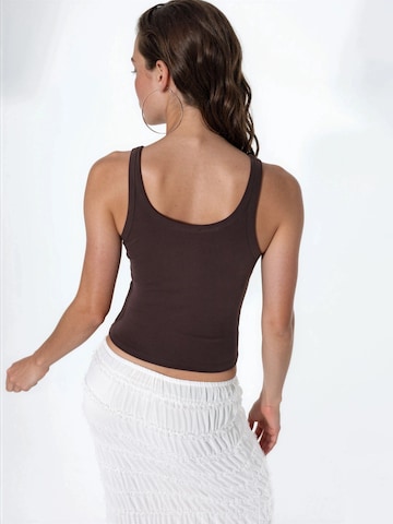 Busem Top in Bruin