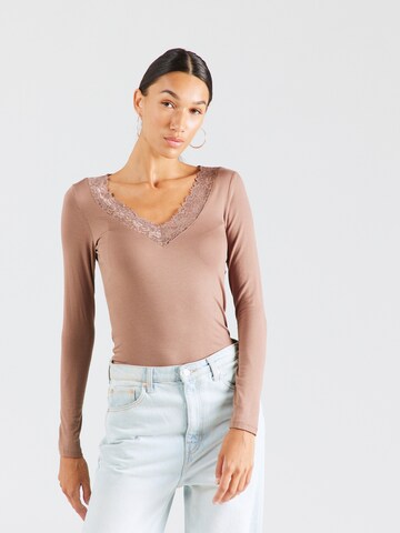 T-shirt 'ROSA' VERO MODA en beige : devant