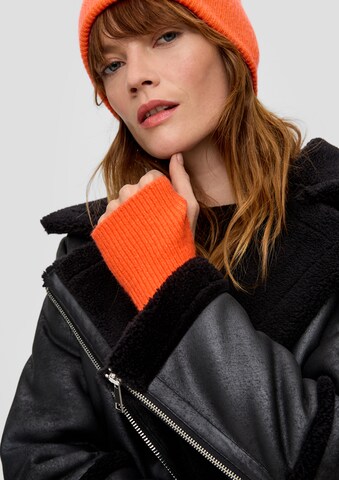 s.Oliver Handwarmers in Oranje: voorkant