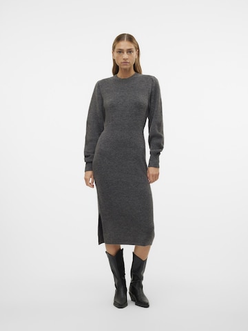 Robes en maille 'VILLA' VERO MODA en gris