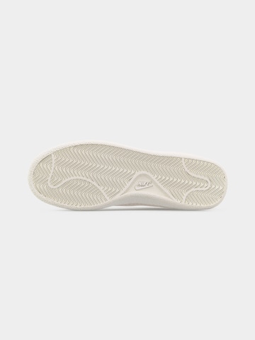 Baskets basses 'CLASSIC' Nike Sportswear en beige