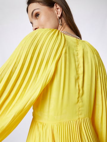 Robe Banana Republic en jaune