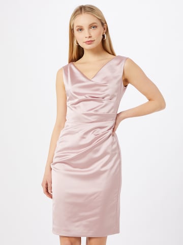 Robe fourreau Vera Mont en rose : devant