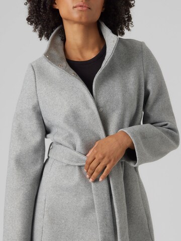 Manteau mi-saison VERO MODA en gris