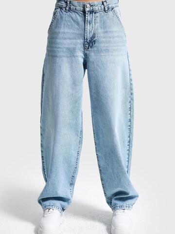 IT'S BASIC Loosefit Jeans 'NORA Skater Mid Rise Jeans (Lenght 28)' in Blauw
