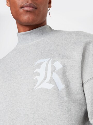 Sweat-shirt 'OV Crewneck K' ABOUT YOU x Mero en gris