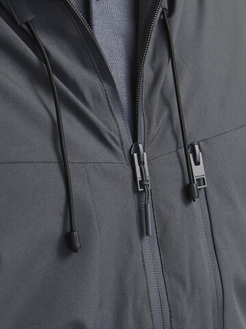 JACK & JONES Зимняя куртка 'JJPayne' в Серый