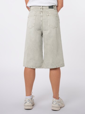 Sublevel Wide Leg Shorts in Grau