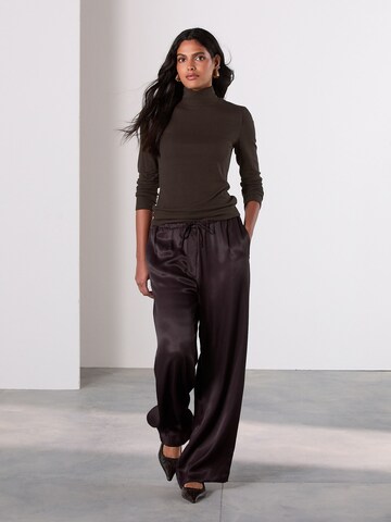 Loosefit Pantaloni di Next in marrone