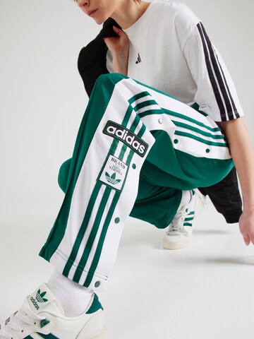 ADIDAS ORIGINALS - Loosefit Pantalón 'Adibreak' en verde
