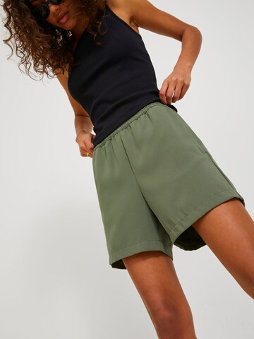 JJXX Regular Trousers in Green