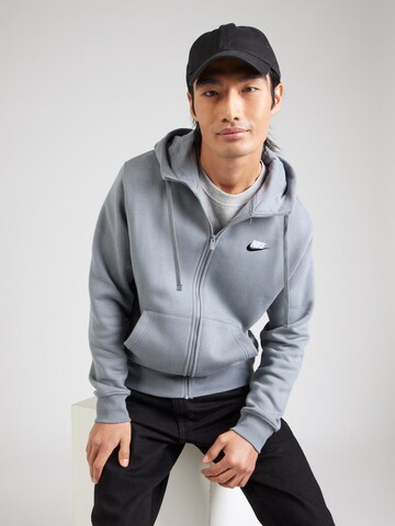 Nike Sportswear Bluza rozpinana w kolorze szary: przód