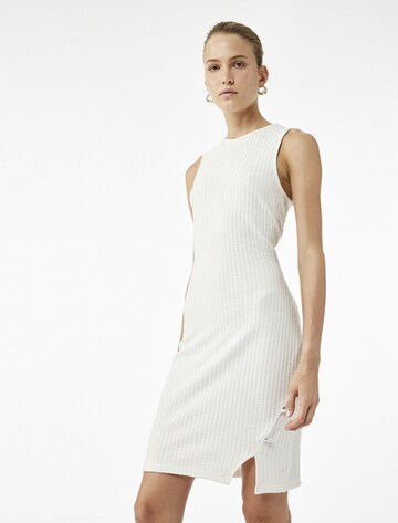 Koton Kleid in Weiß: Vorderseite