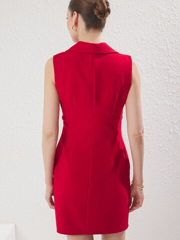 Robe Trendyol en rouge