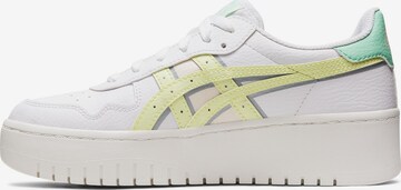 ASICS SportStyle Sneakers in White: front