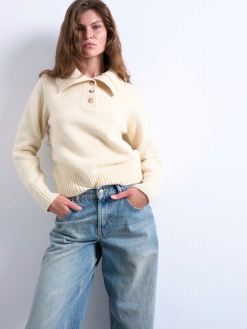 TOPSHOP Свитер в Бежевый: спереди