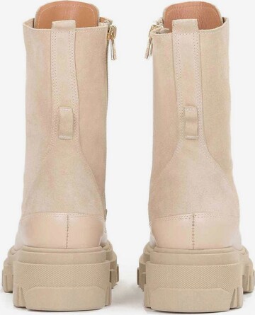 Kazar Stiefelette in Beige