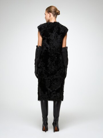 V S P Vest 'Mirella' in Black