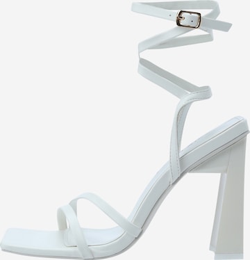 Sandalo con cinturino 'IVES' di Public Desire in bianco