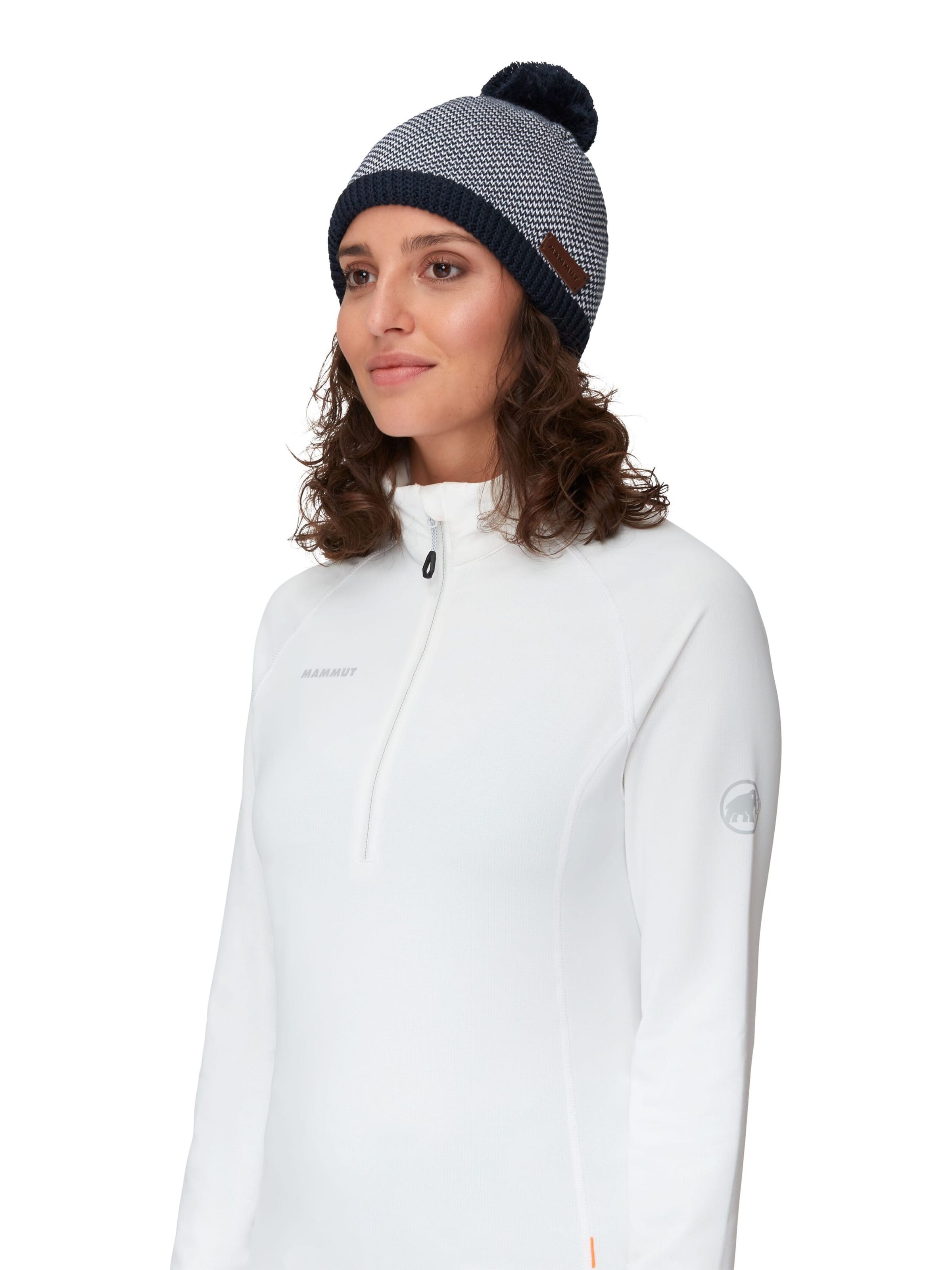 MAMMUT Athletic Hat in Blue: front