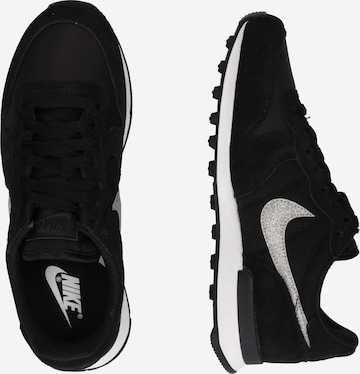 Nike Sportswear Σνίκερ χαμηλό 'W INTERNATIONALIST' σε μαύρο