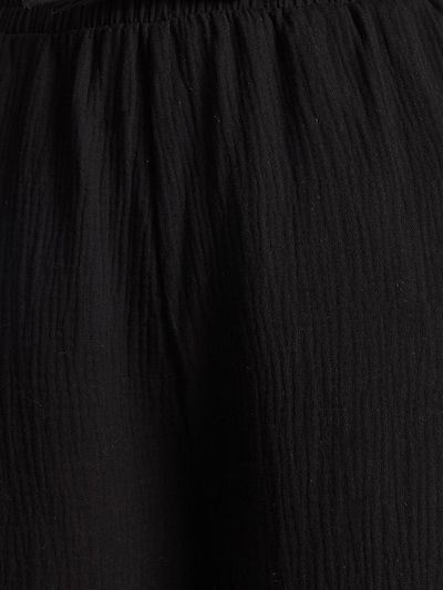 Bianco Lucci Calças em preto, Vista do artigo