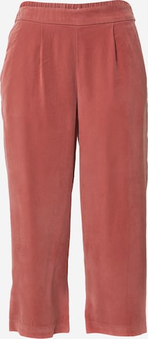 ONLY Pleat-Front Pants in Red: front